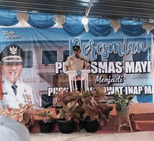 Ratusan Warga Batang Dua Tumpah Ruah Sambut Bantuan Walikota