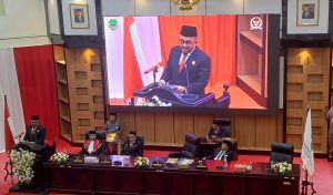 Idrus Maneke Ketua Sementara DPRD Haltim