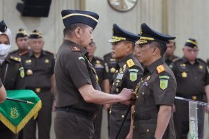 Jaksa Agung Lantik Kajati DKI dan JAM-Pidana Militer