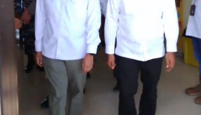 Prabowo Batal Datang, Bupati Ubaid Jemput Wamen ESDM