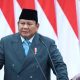 "Saya beri peringatan apakah ada orang-orang besar, orang-orang kuat, jenderal-jenderal dari mana pun, apakah jenderal dari TNI, atau jenderal dari polisi, atau mantan jenderal, tidak ada alasan! Kami akan bertindak atas nama rakyat,"