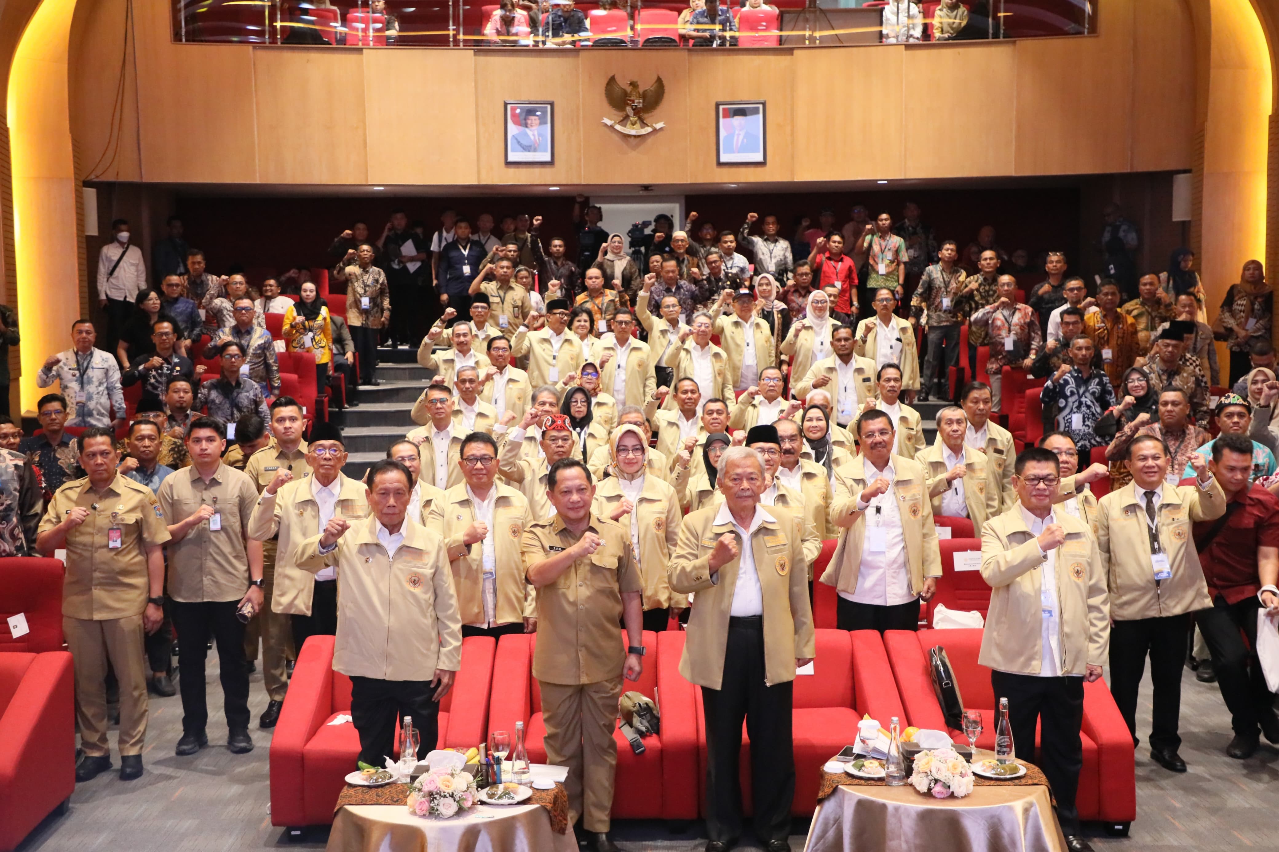 Mantan – Mantan Kepala Daerah Deklarasi Perkumpulan Purnabakti