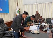 Bupati Ubaid MOU Penguatan SDM dengan Universitas Bumi Hijrah